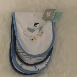 NWT 3 pack burp cloths